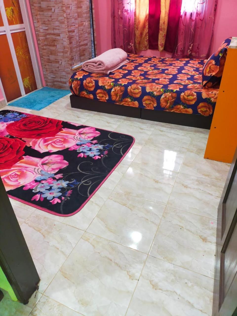 Rumah Persinggahan Di Kuala Terengganu Terengganu Homestay E Exterior photo